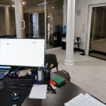 Если биологический отец не участвует в жизни ребенка (лишен родительских прав, умер, признан безвестно отсутствующим или просто не проявляет интереса), отчим может подать в суд заявление об установлении усыновления